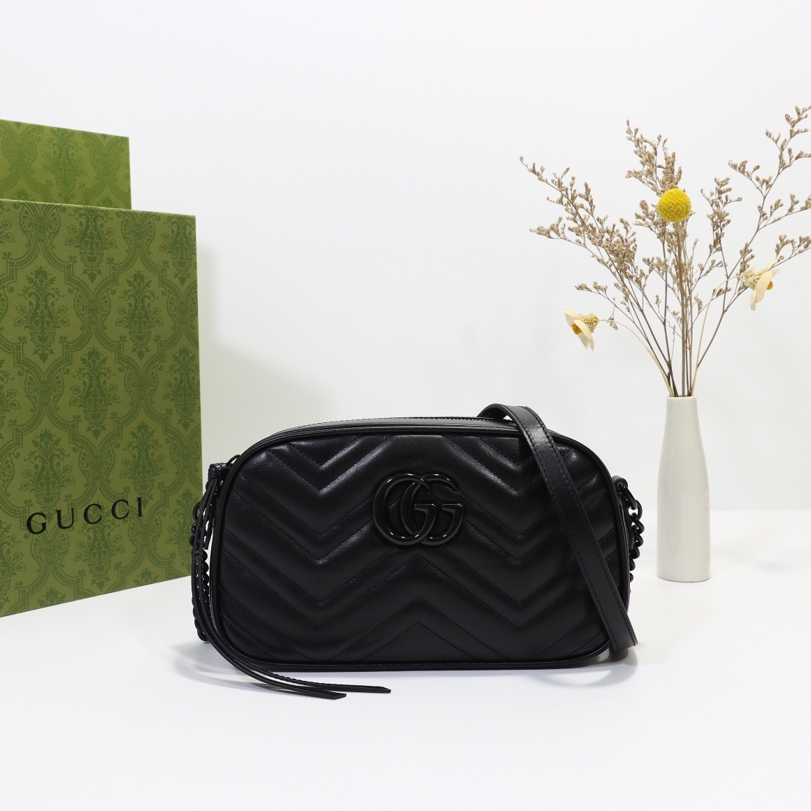 GUCCI GG MARMONT SMALL CCAMERA BAG