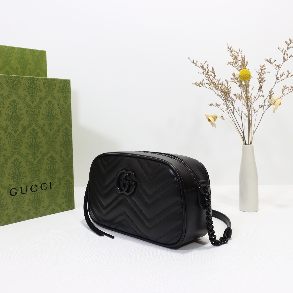 GUCCI GG MARMONT SMALL CCAMERA BAG