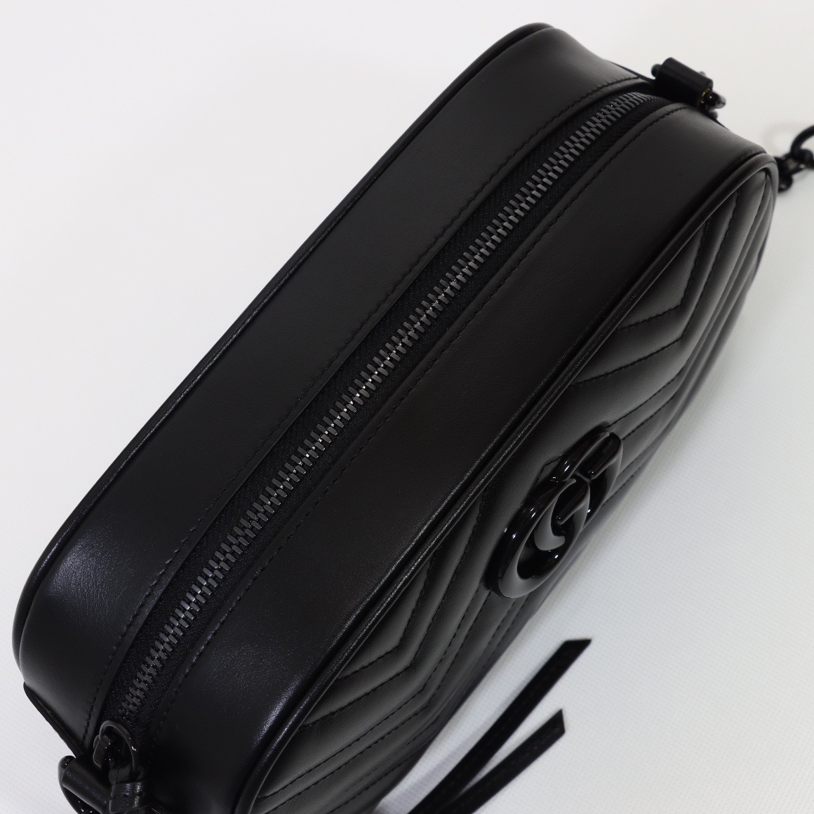GUCCI GG MARMONT SMALL CCAMERA BAG
