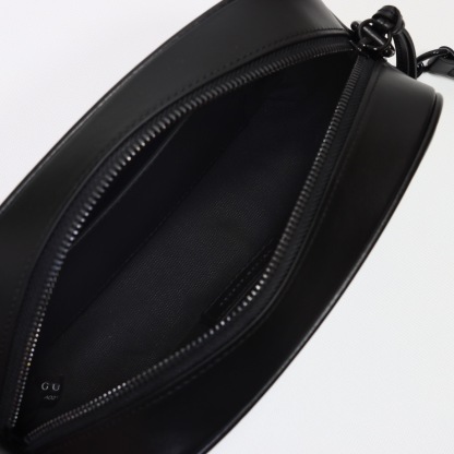GUCCI GG MARMONT SMALL CCAMERA BAG