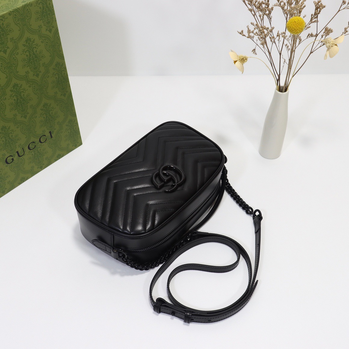 GUCCI GG MARMONT SMALL CCAMERA BAG