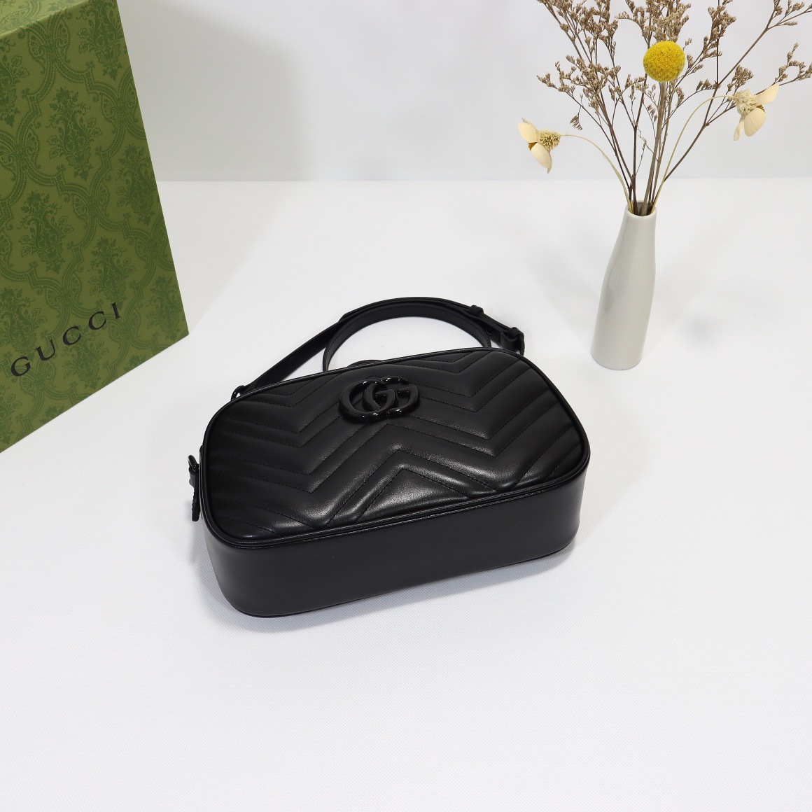 GUCCI GG MARMONT SMALL CCAMERA BAG