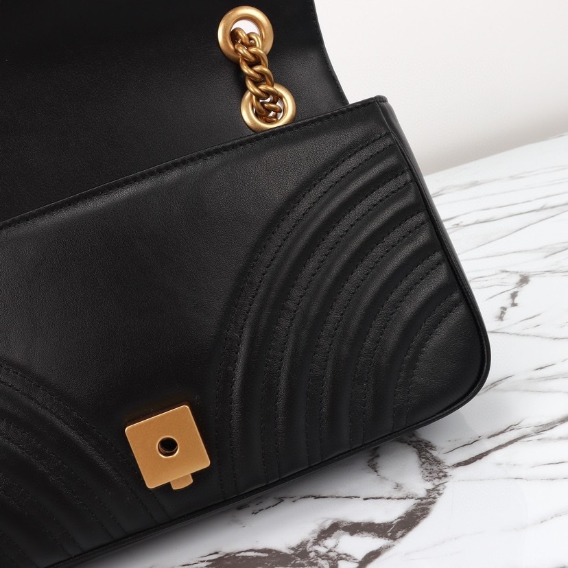 GUCCI GG MARMONT MEDIUM SHOULDER BAG