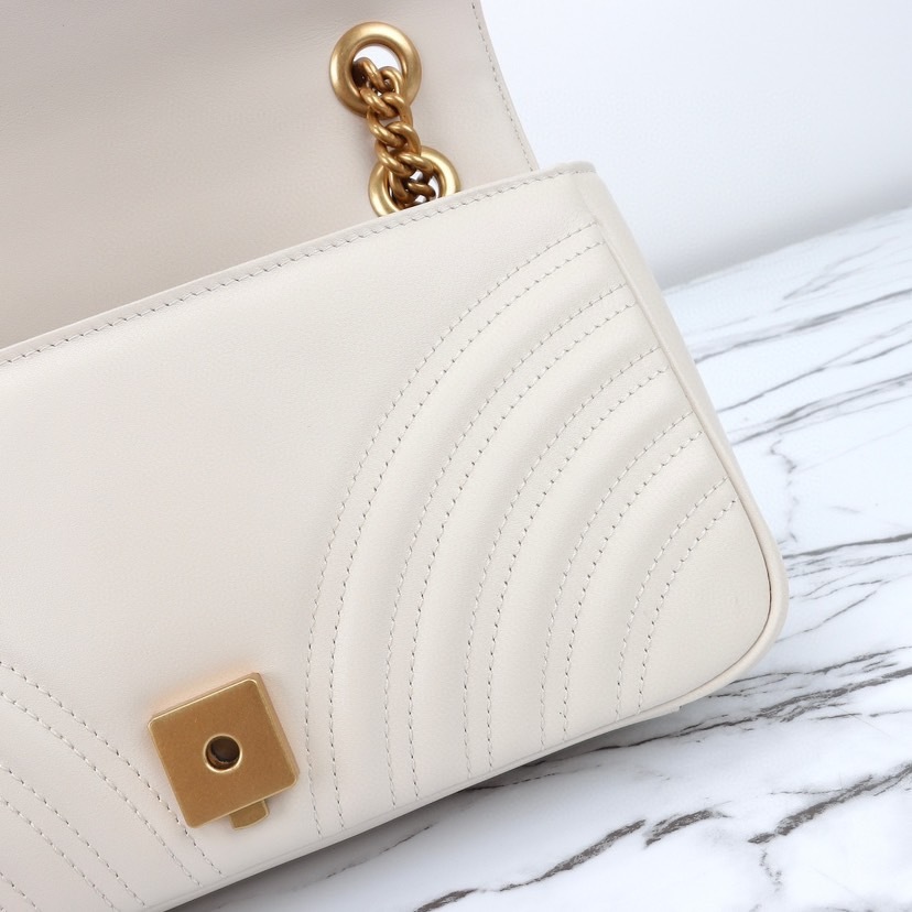GUCCI GG MARMONT MEDIUM SHOULDER BAG