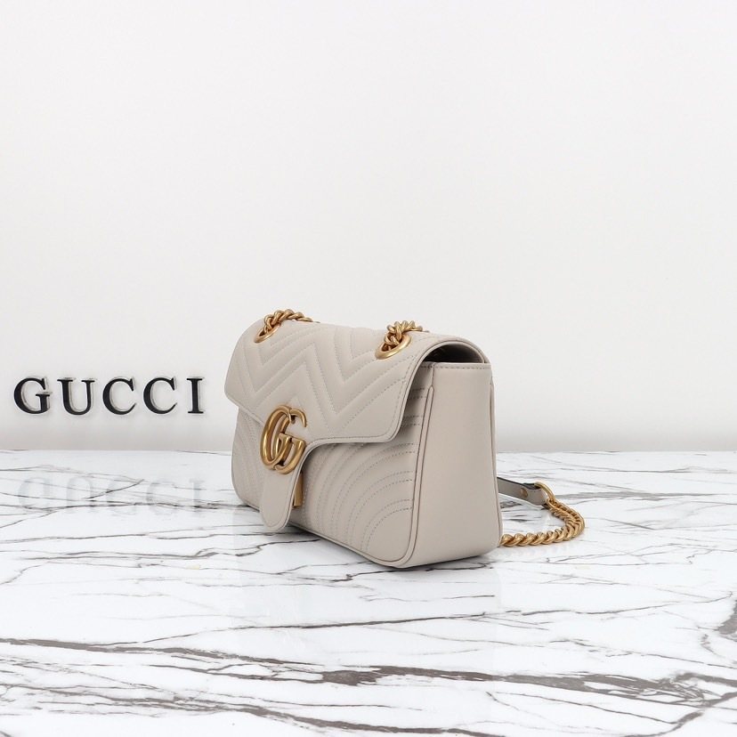 GUCCI GG MARMONT MEDIUM SHOULDER BAG