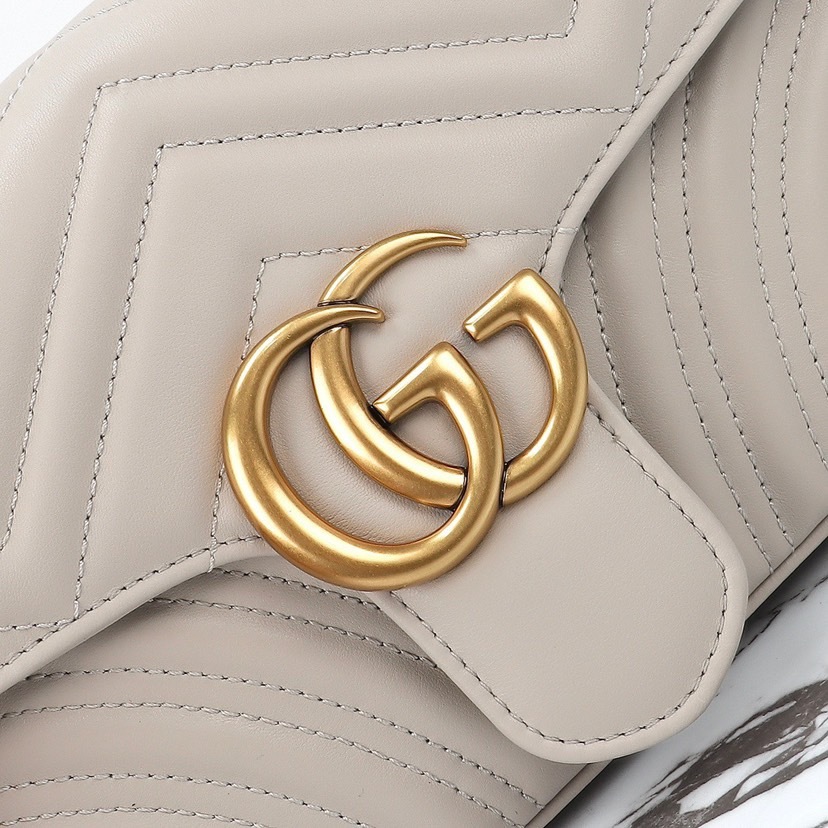 GUCCI GG MARMONT MEDIUM SHOULDER BAG
