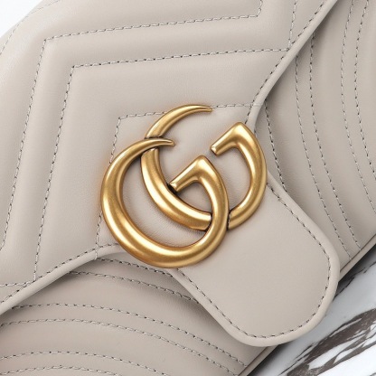 GUCCI GG MARMONT MEDIUM SHOULDER BAG 
