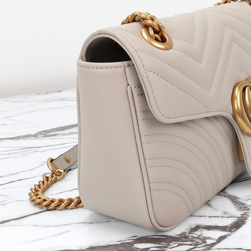 GUCCI GG MARMONT MEDIUM SHOULDER BAG