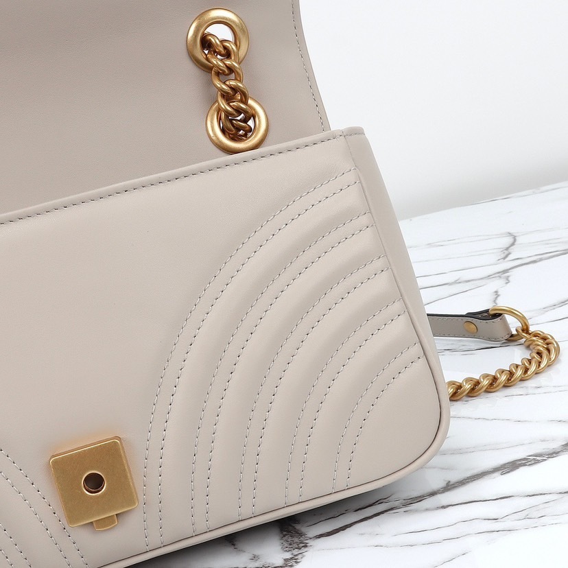 GUCCI GG MARMONT MEDIUM SHOULDER BAG