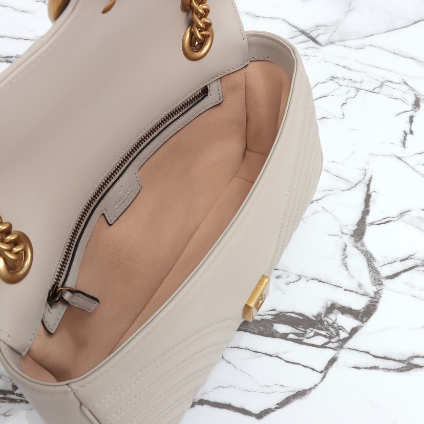 GUCCI GG MARMONT MEDIUM SHOULDER BAG 