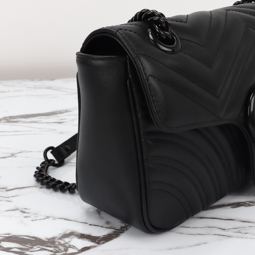 GUCCI GG MARMONT MEDIUM SHOULDER BAG