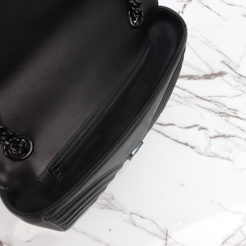 GUCCI GG MARMONT MEDIUM SHOULDER BAG