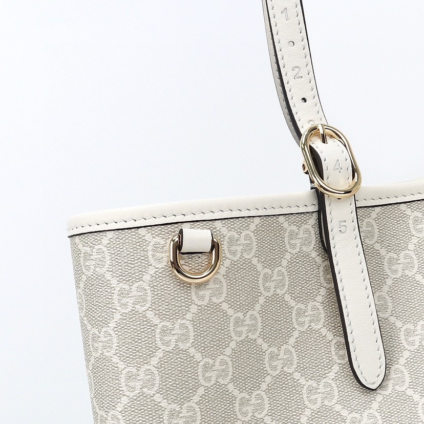 GUCCI GG EMBLEM LARGR TOTE BAG