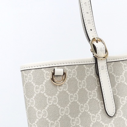 GUCCI GG EMBLEM LARGR TOTE BAG