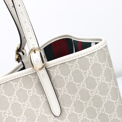 GUCCI GG EMBLEM LARGR TOTE BAG