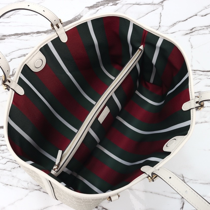 GUCCI GG EMBLEM LARGR TOTE BAG