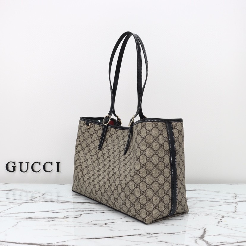 GUCCI GG EMBLEM LARGR TOTE BAG