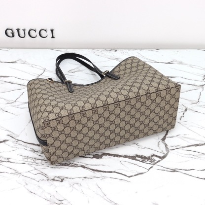 GUCCI GG EMBLEM LARGR TOTE BAG