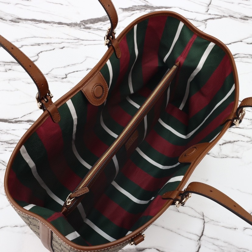 GUCCI GG EMBLEM LARGR TOTE BAG