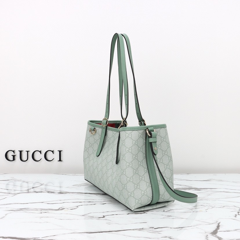 GUCCI GG EMBLEM MEDIUM TOTE BAG