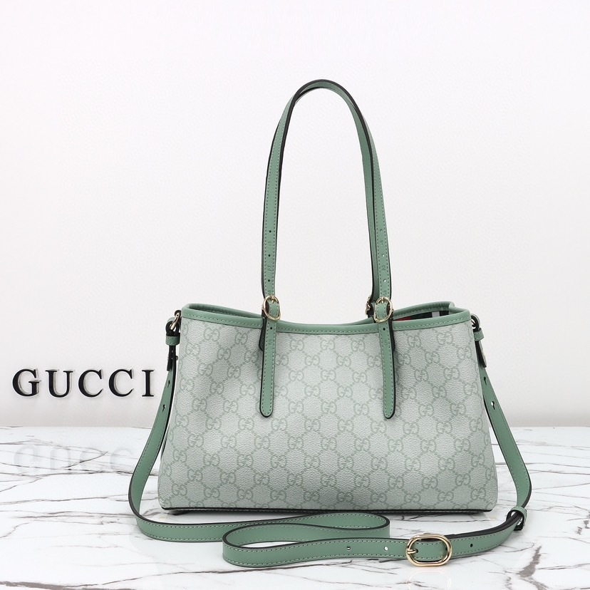 GUCCI GG EMBLEM MEDIUM TOTE BAG