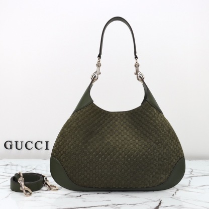 GUCCI B MEDIUM SHOULDER BAG