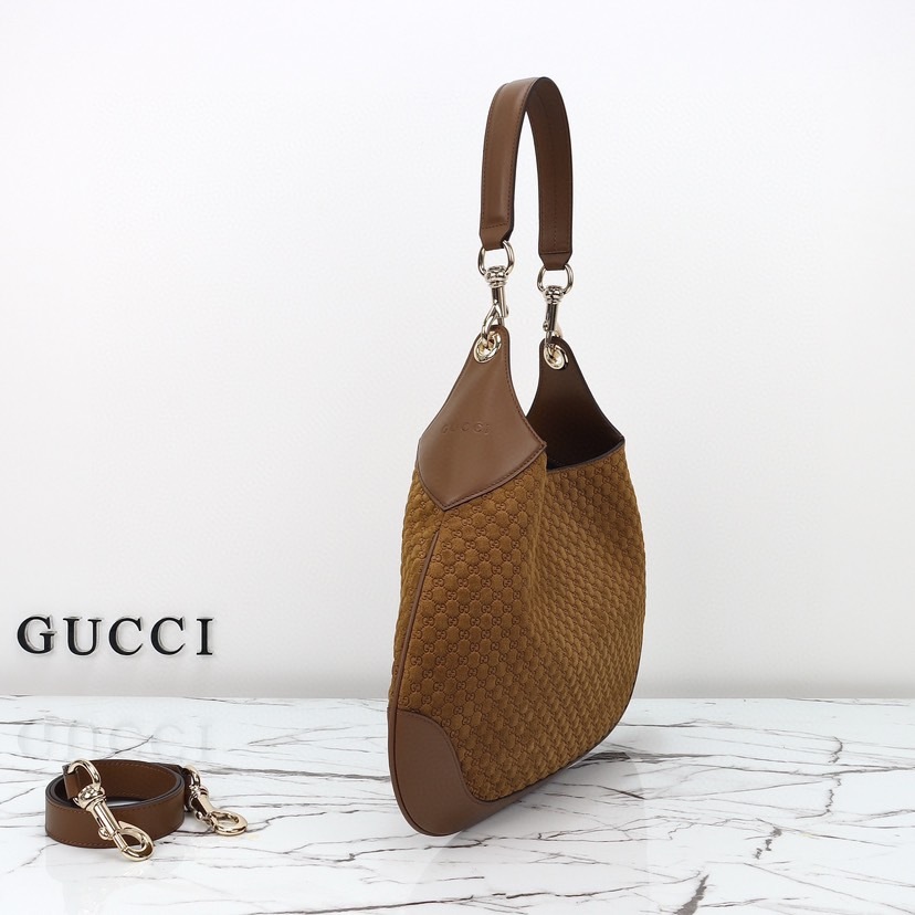 GUCCI B MEDIUM SHOULDER BAG