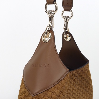 GUCCI B MEDIUM SHOULDER BAG