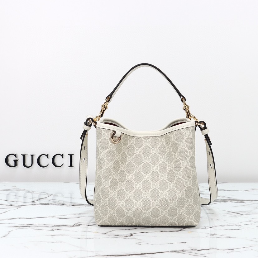 GUCCI GG EMBLEM MINI BUCKER BAG