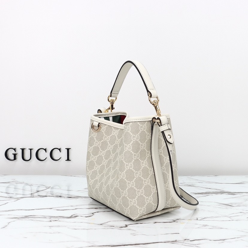GUCCI GG EMBLEM MINI BUCKER BAG
