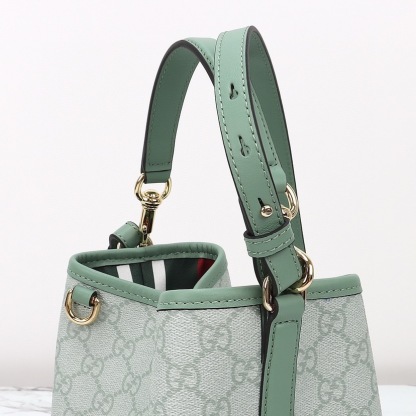 GUCCI GG EMBLEM MINI BUCKER BAG