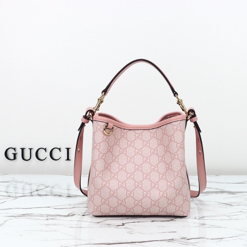 GUCCI GG EMBLEM MINI BUCKER BAG