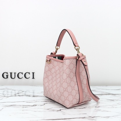 GUCCI GG EMBLEM MINI BUCKER BAG