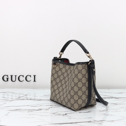 GUCCI GG EMBLEM MINI BUCKER BAG