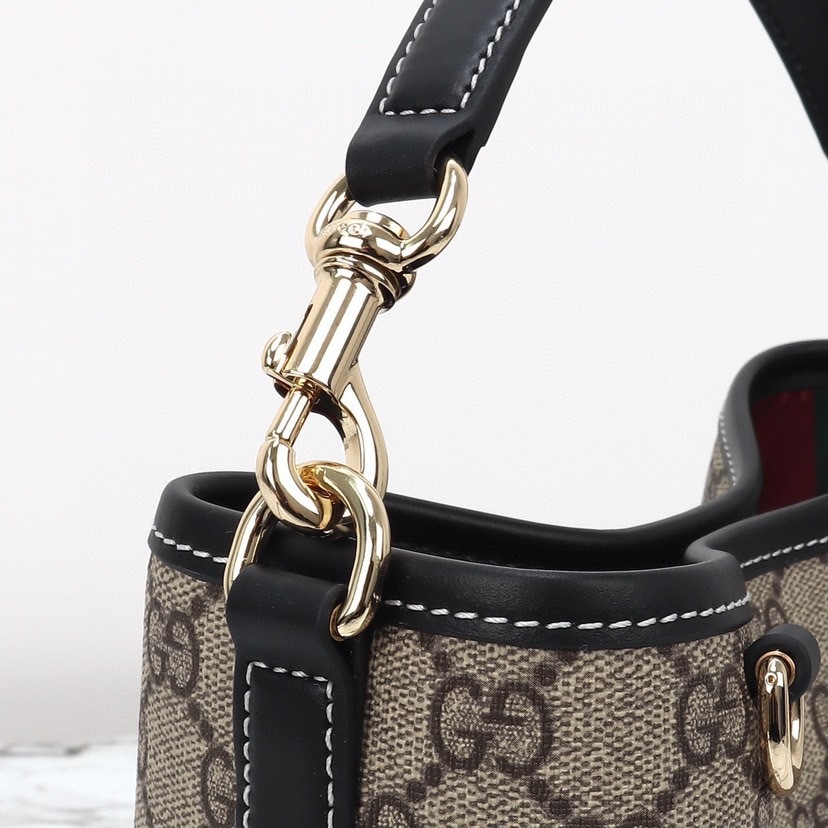 GUCCI GG EMBLEM MINI BUCKER BAG