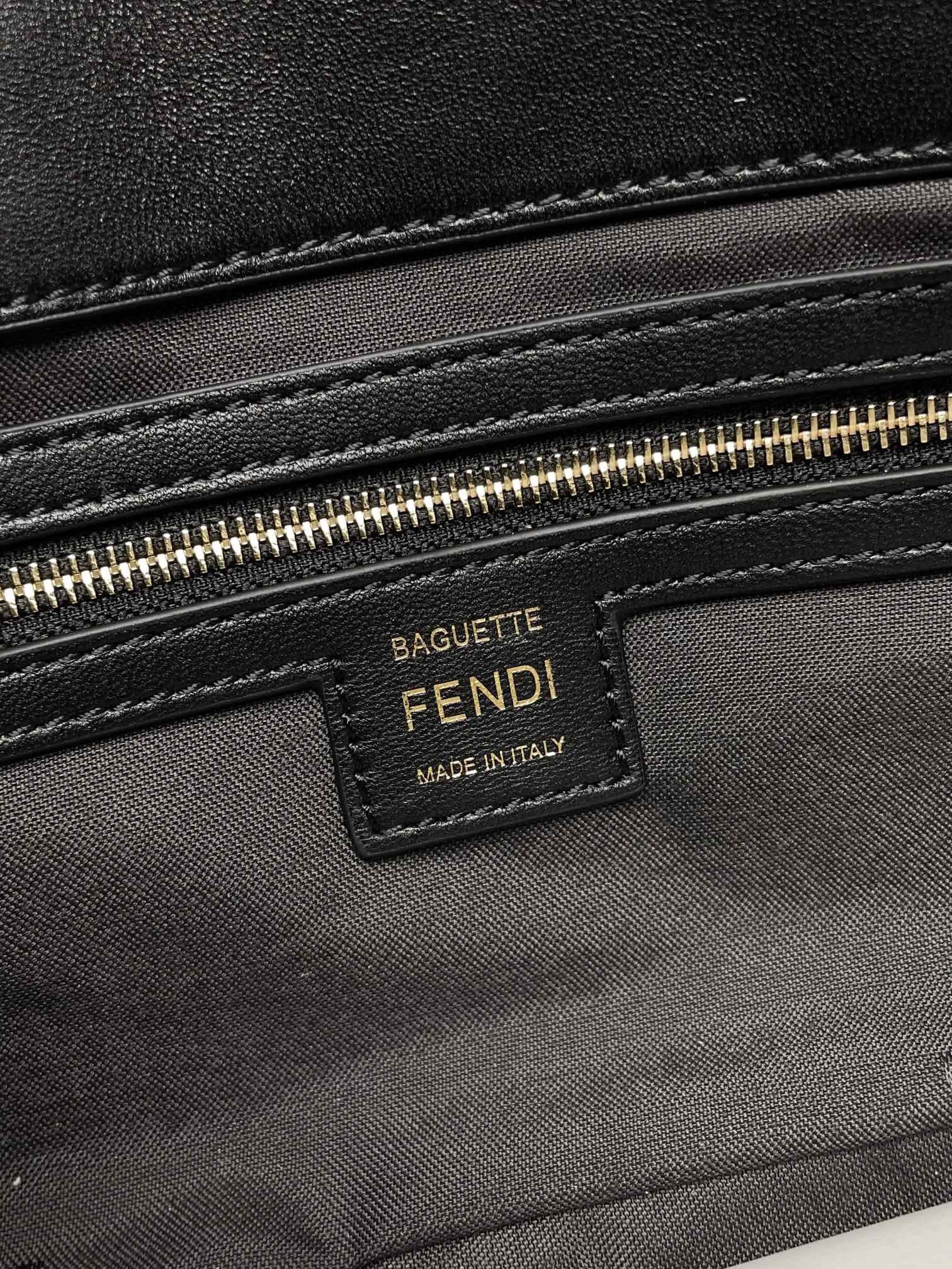Fendi Baguette