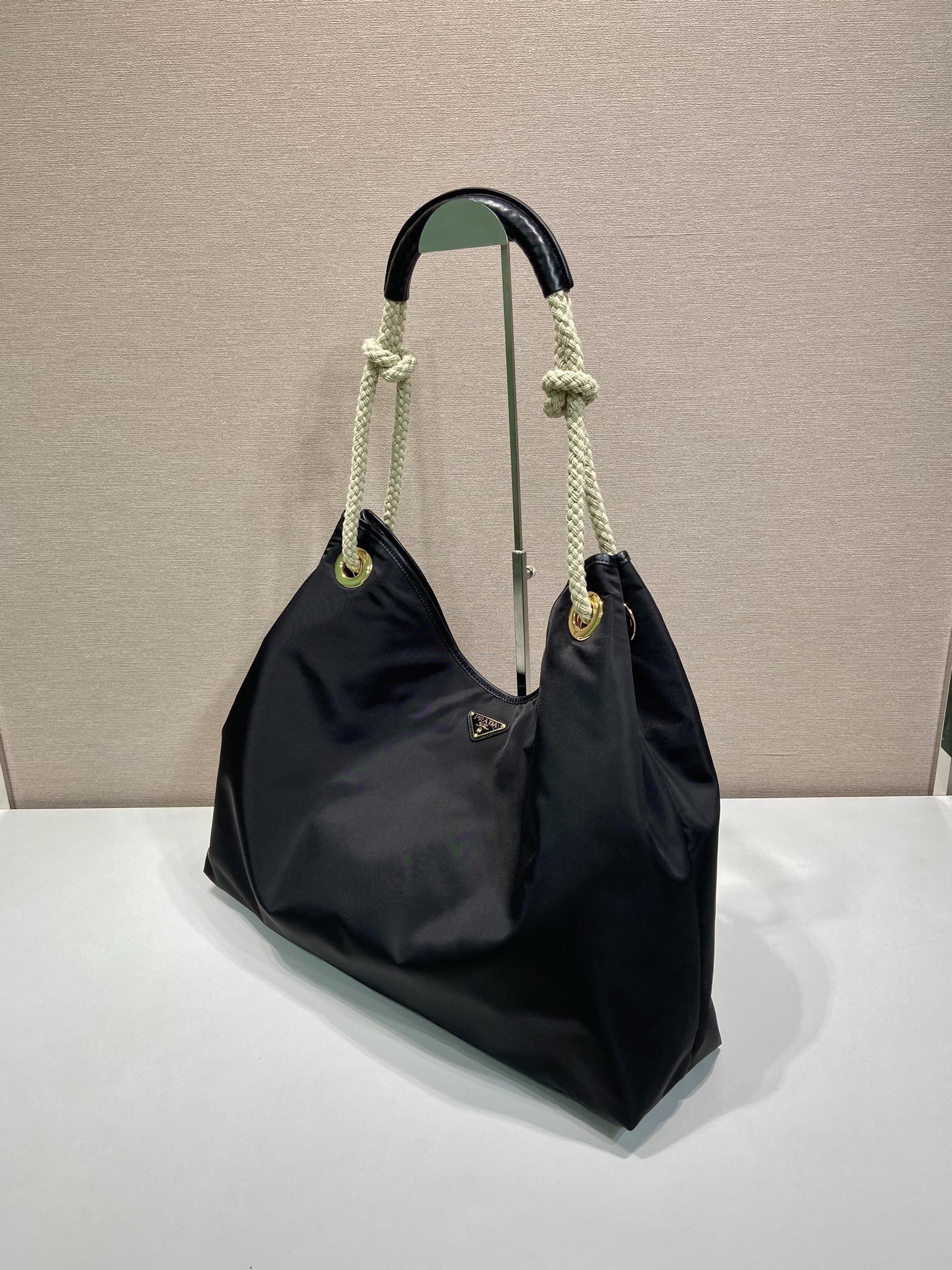 Prada Mariner large Re-Nylon shoulder bag