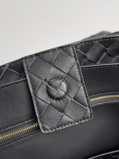Bottega Veneta Large Andiamo