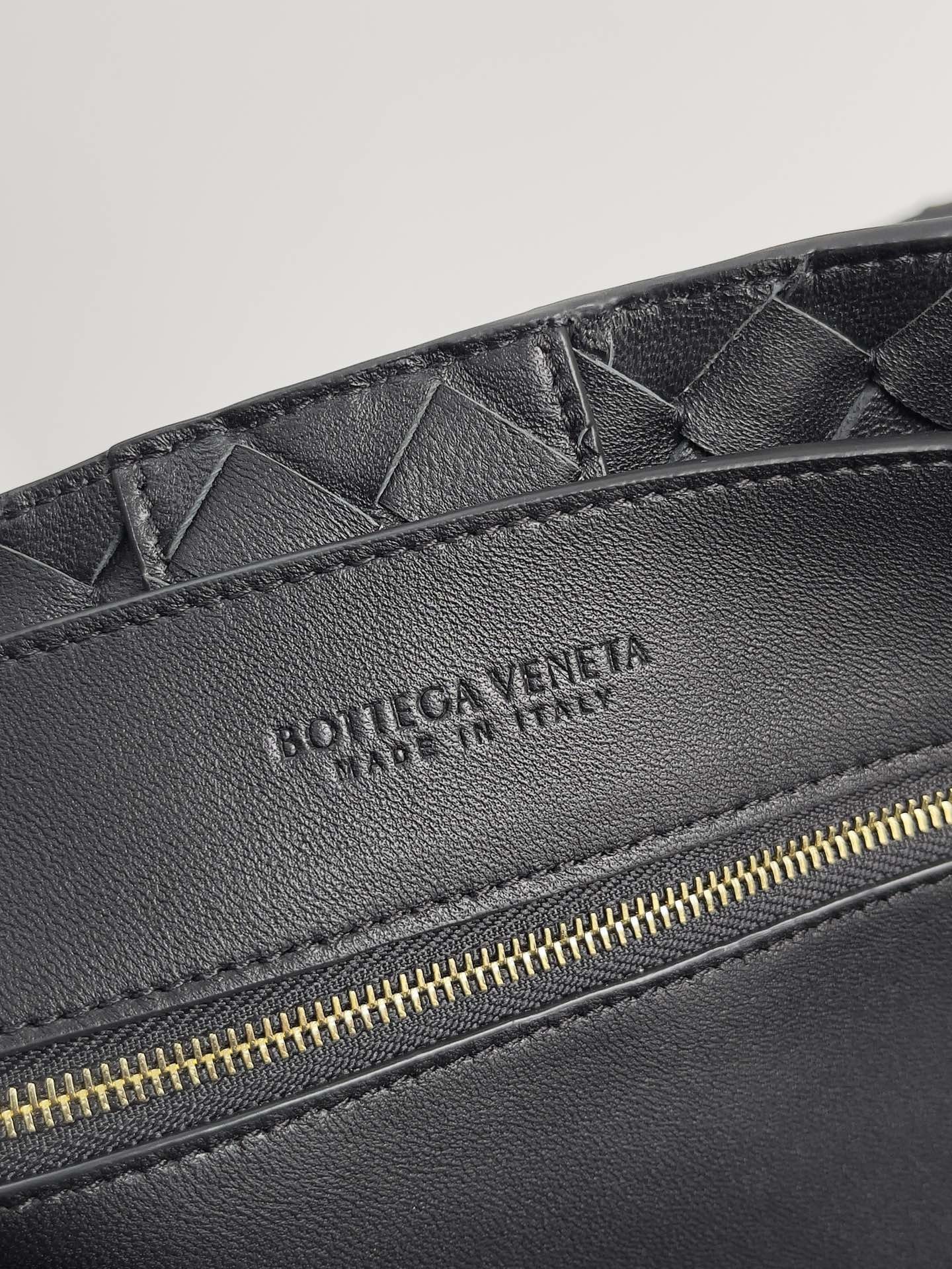 Bottega Veneta Large Andiamo