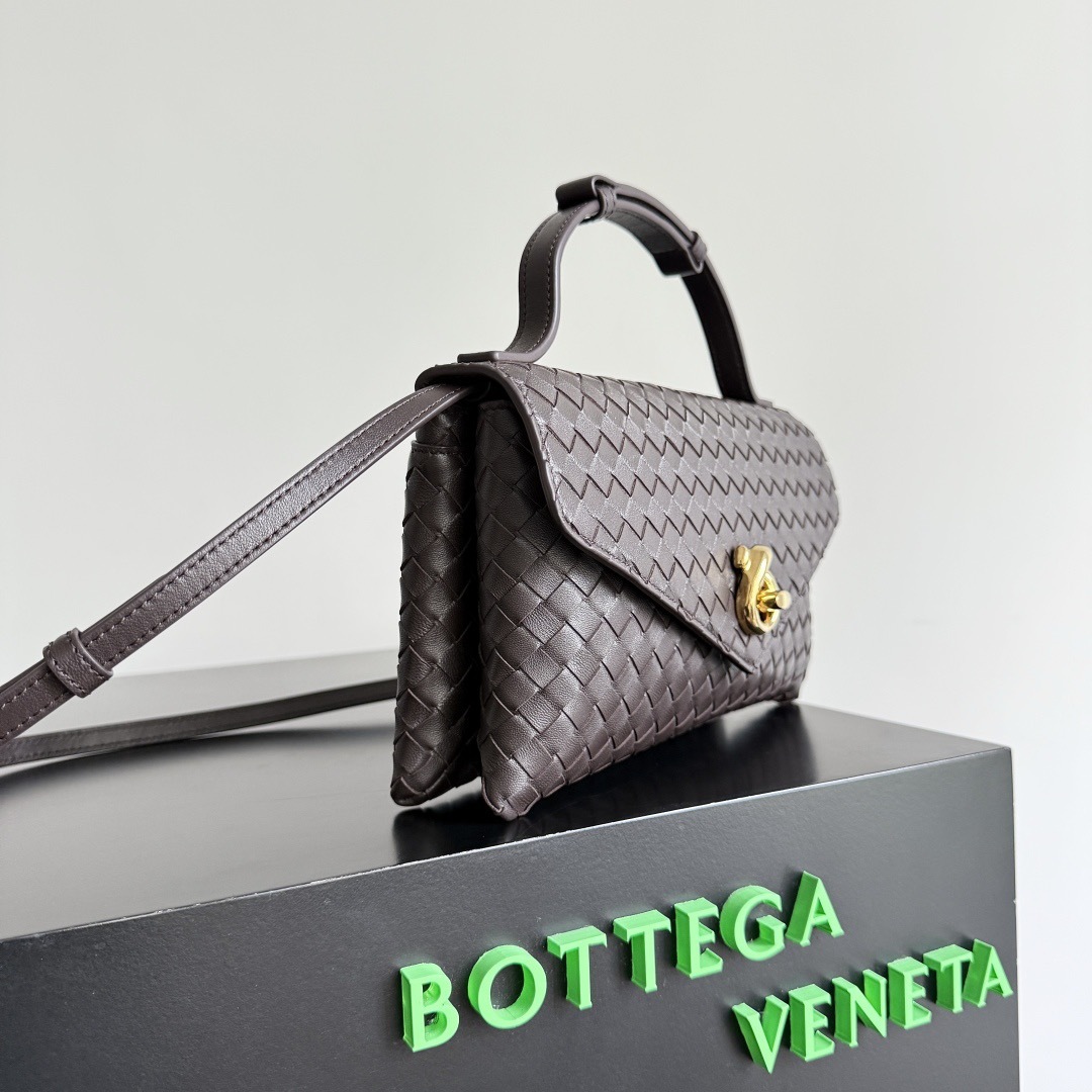 Bottega Veneta Knot Lock