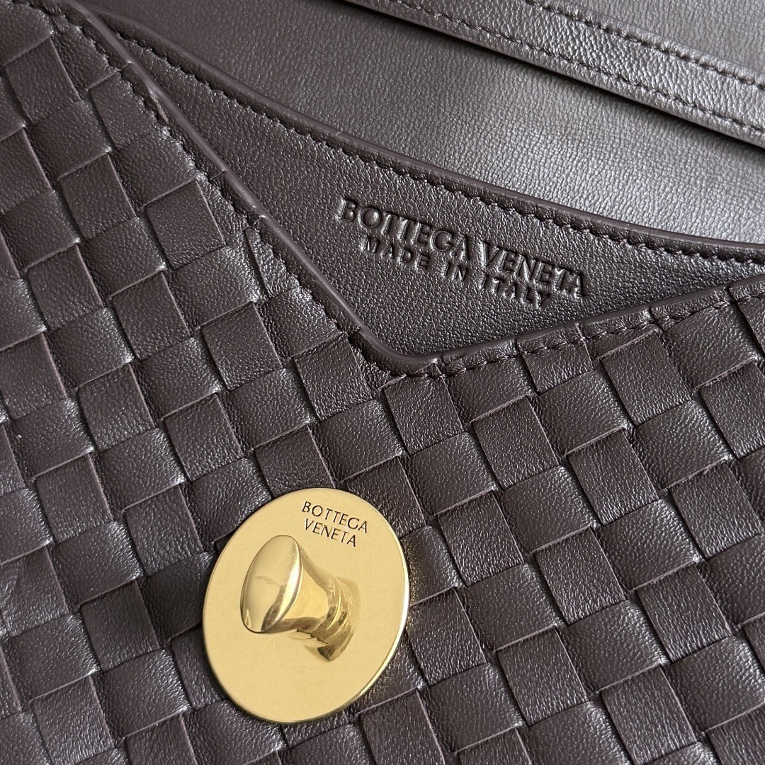 Bottega Veneta Knot Lock