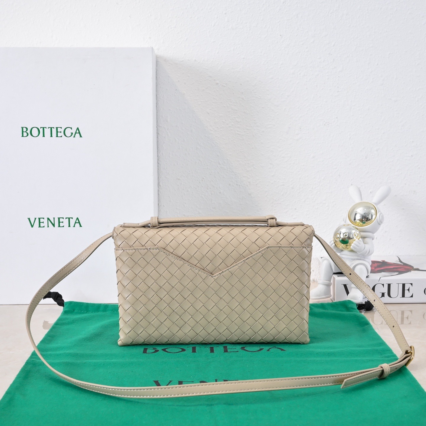 Bottega Veneta Knot Lock