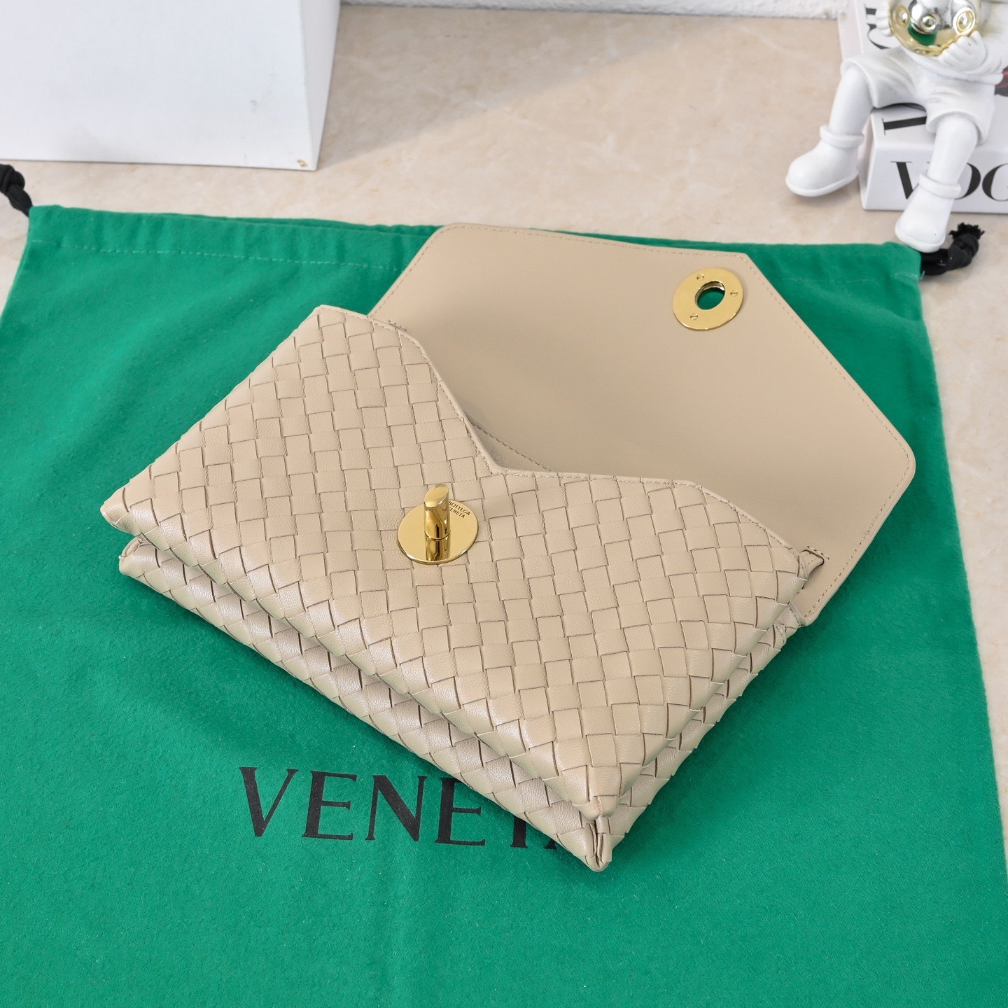 Bottega Veneta Knot Lock