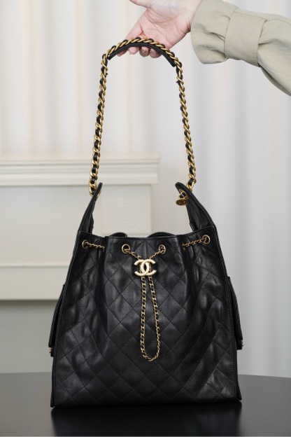 CHANEL 25 Medium Handbag