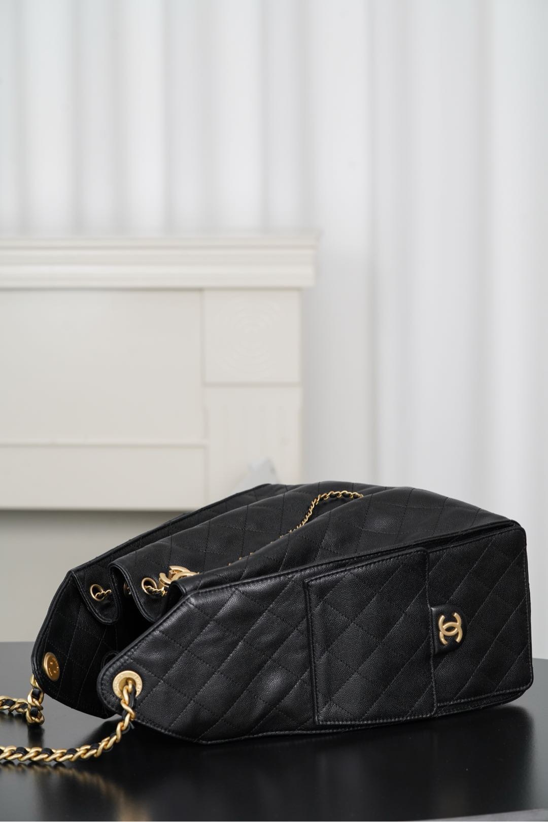 CHANEL 25 Medium Handbag