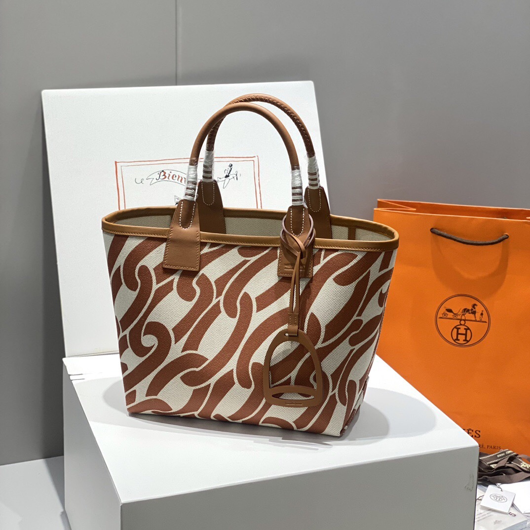 Steeple 25 bag