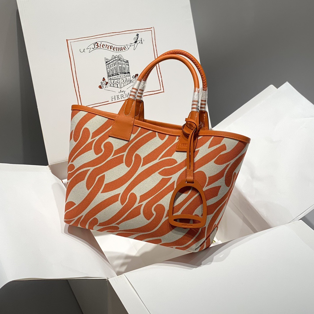 Steeple 25 bag