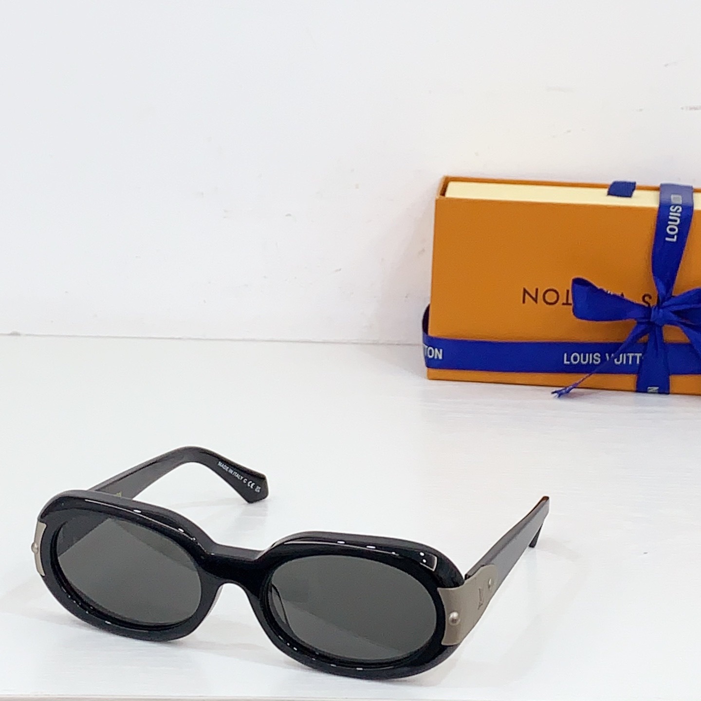 LV Hinge Sunglasses