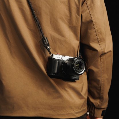 SmallRig Leather Half Case Kit for Fujifilm X-E5 (Black 5450 / Brown 5449)