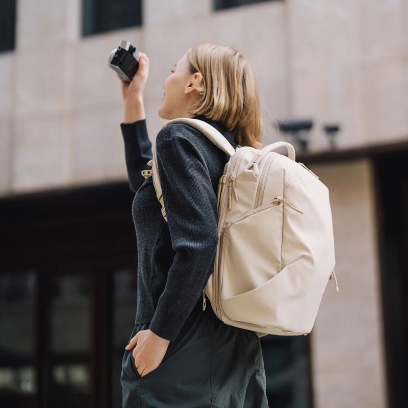 PGYTECH OneGo Lite Backpack 16L (Black / Cream / Green)